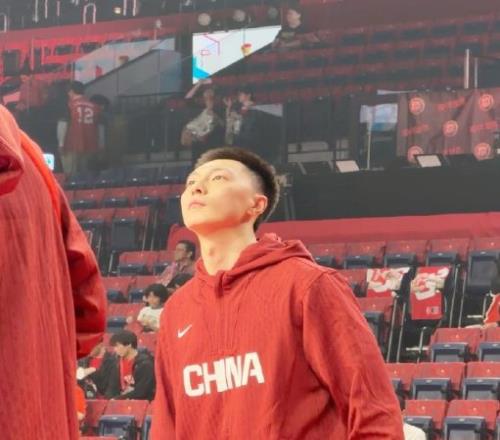 亚锦赛乒乓,球小组赛首,王曼昱挑战,开云集团,品牌资讯平台,企业发展资讯,集团动态信息,企业资讯